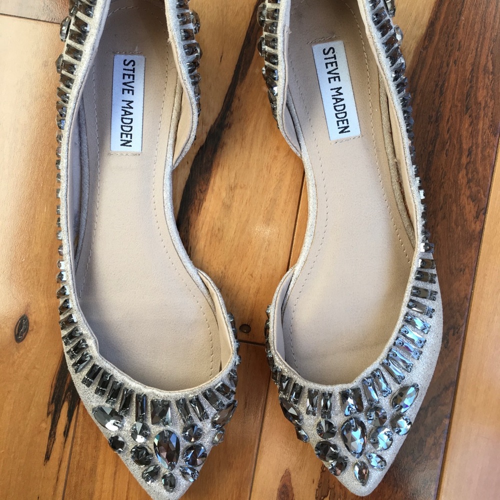 Steve Madden Silver Jeweled Pointed Toe Flats - Picture 6 of 6